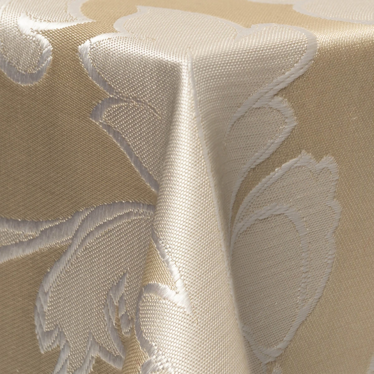 IVORY linen swatch