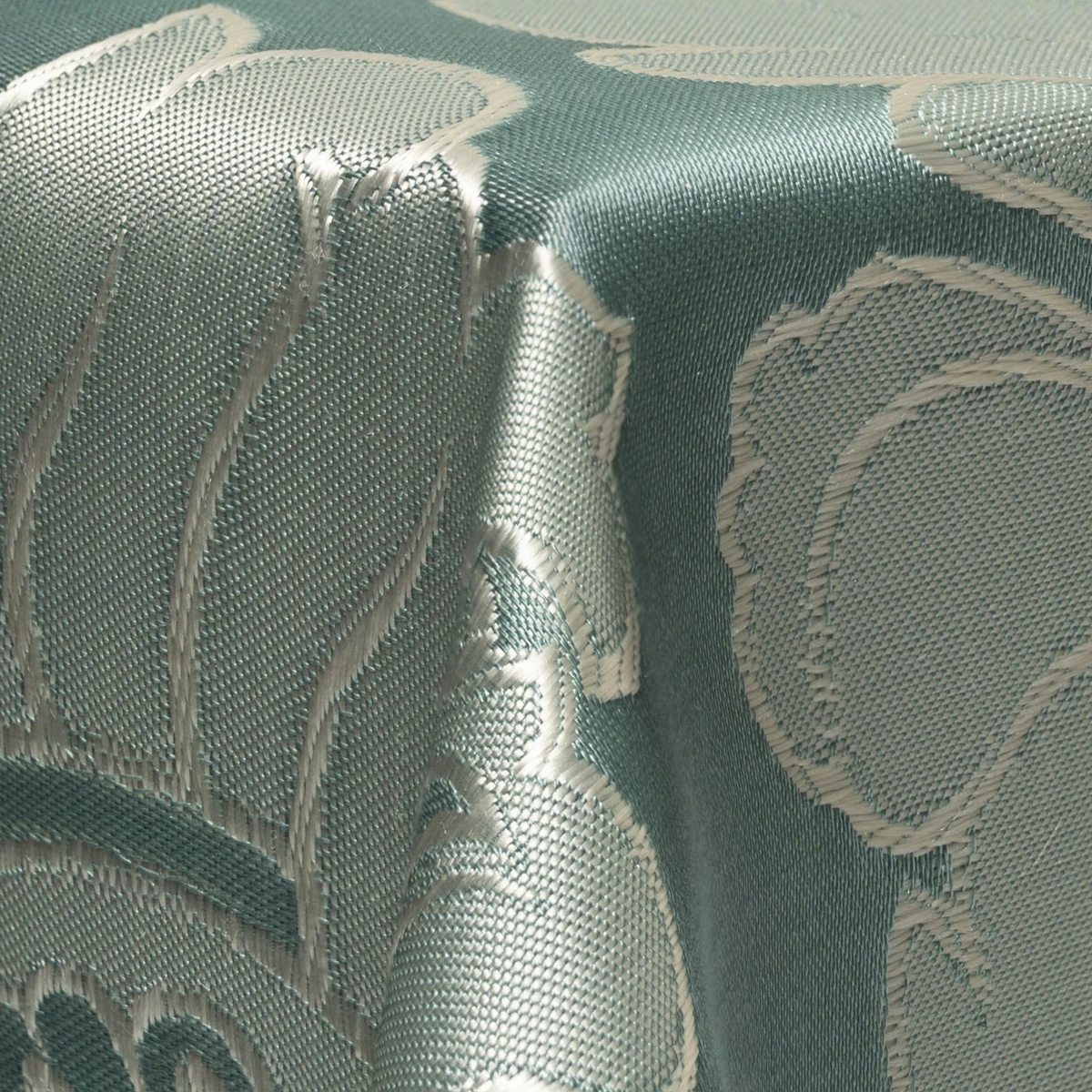 SURF BLUE linen swatch